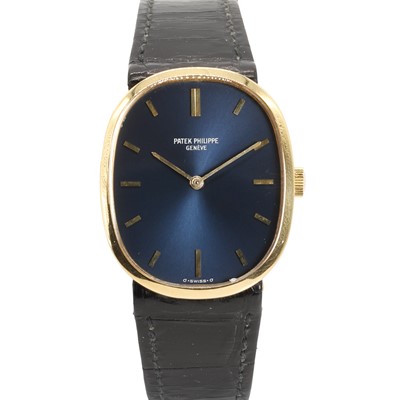 Lot 349 - An 18ct gold Patek Philippe Ellipse mechanical strap watch