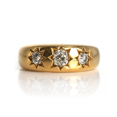 Lot 42 - An Edwardian 18ct gold diamond gypsy ring