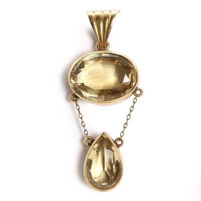 Lot 50 - An Edwardian gold and citrine pendant