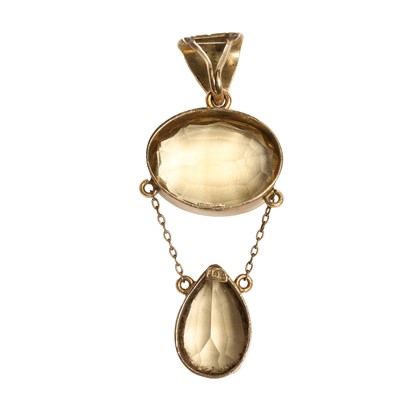 Lot 50 - An Edwardian gold and citrine pendant