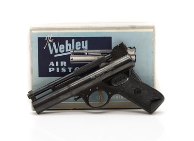 Lot 335A - A Webley & Scott Mark 1 air pistol