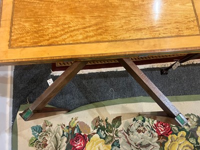 Lot 401 - A George III satinwood card table