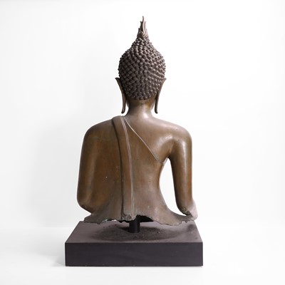 Lot 128 - A bronze figure of the Buddha