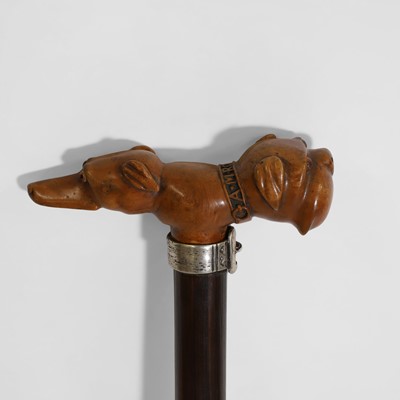 Lot 487 - A rosewood and burrwood walking cane