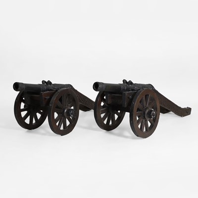 Lot 224 - A pair of bronze saluting cannons