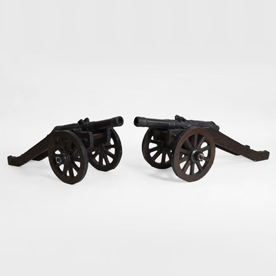 Lot 224 - A pair of bronze saluting cannons