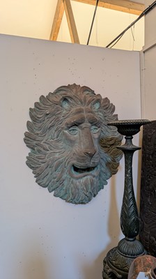 Lot 352 - A large lion mask wall mount