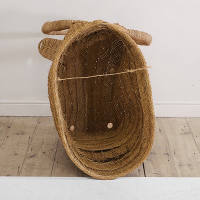 Lot 586 - A life-sized woven seagrass bull's head