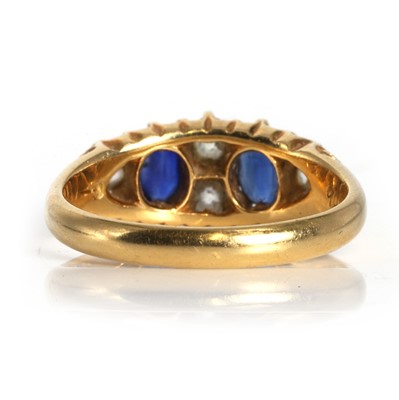 Lot 35 - A late Victorian 18ct gold sapphire and diamond boat shaped ring