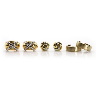 Lot 341 - A small group of gold earrings