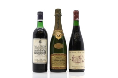 Lot 287 - A collection of wines