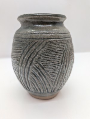 Lot 68 - A collection of studio pottery