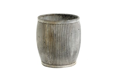 Lot 518 - A galvanized dolly tub