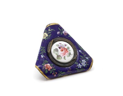 Lot 163 - An enamelled snuff box