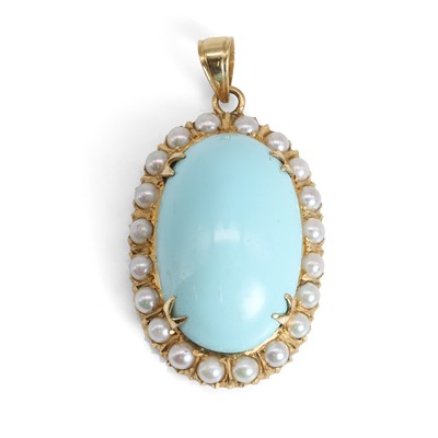 Lot 91 - A turquoise and seed pearl oval cluster pendant