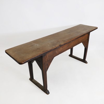 Lot 264 - A pine mortuary table
