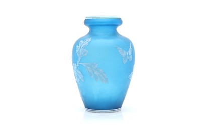 Lot 139 - A Thomas Webb & Sons cameo glass vase