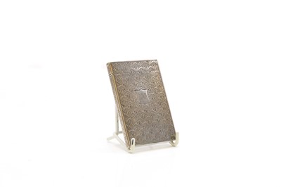Lot 61 - A George III silver card case