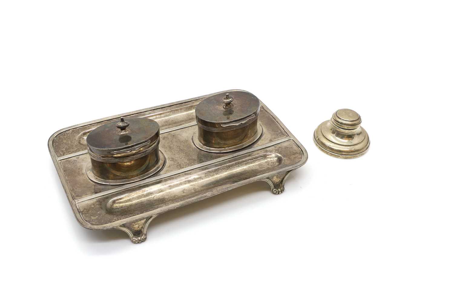 Lot 95 - A silver desk stand