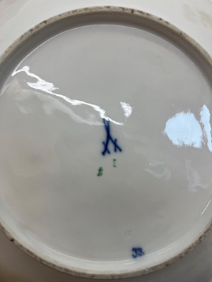 Lot 173 - A Meissen porcelain circular dish