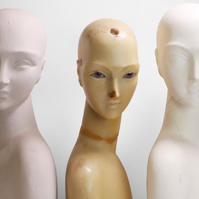 Lot 491 - A wax millinery mannequin head