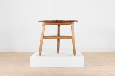 Lot 77 - A pine cricket table