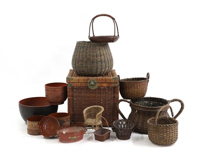 Lot 329 - A collection of six baskets