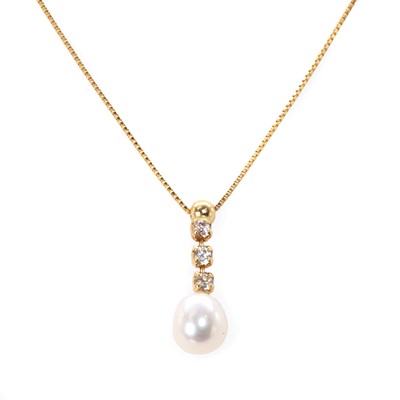 Lot 194 - A cultured freshwater pearl and cubic zirconia pendant