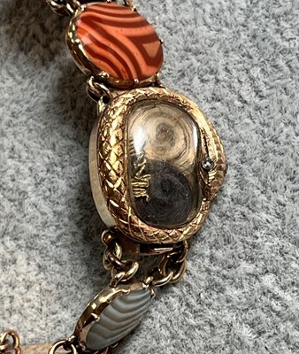 Lot 4 - A Georgian hardstone panel bracelet with a memorial clasp