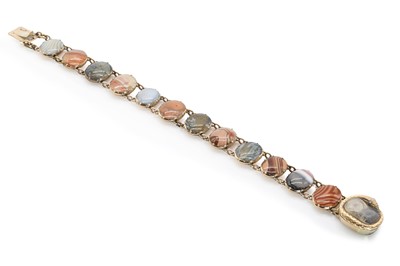 Lot 4 - A Georgian hardstone panel bracelet with a memorial clasp