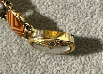 Lot 4 - A Georgian hardstone panel bracelet with a memorial clasp