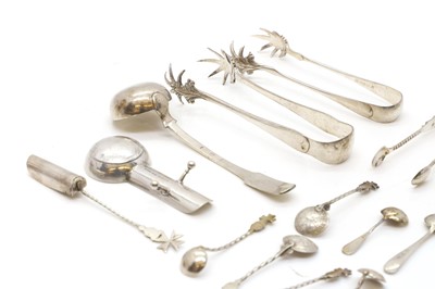 Lot 8 - A group of silver items