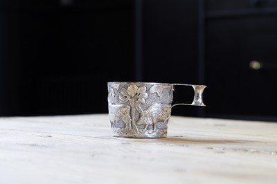 Lot 264 - An Edwardian silver christening cup