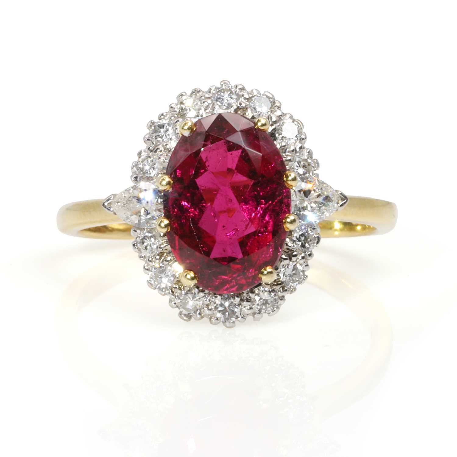 Lot 279 - An 18ct gold rubellite tourmaline and diamond cluster ring