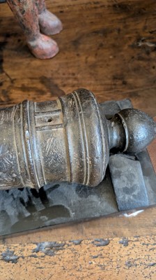 Lot 131 - A bronze signal cannon