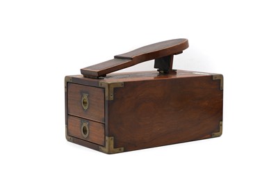 Lot 226 - A Staybay 'Portland' shoe shine box