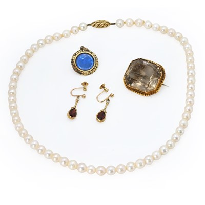 Lot 1371 - A group of gold and cultured pearl jewellery