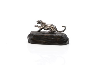 Lot 54 - A Patrick Mavros silver leopard