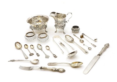 Lot 44 - A collection of silver items