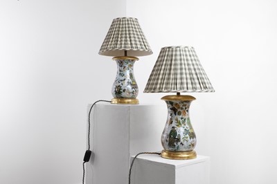 Lot 406 - A pair of decalcomania table lamps