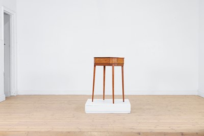 Lot 436 - A Sheraton period inlaid satinwood occasional table