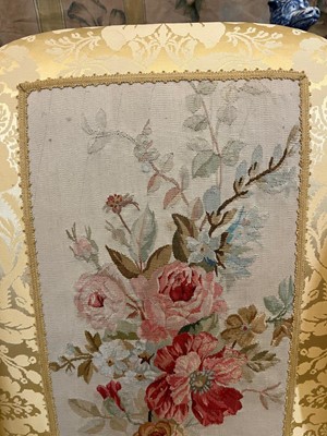 Lot 448 - A George I walnut and beech wing armchair