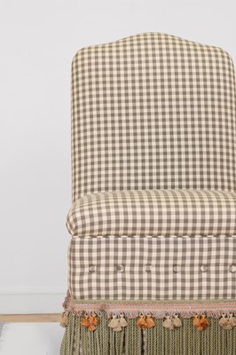 Lot 420 - A pair of side chairs by Kingcome