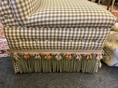 Lot 420 - A pair of side chairs by Kingcome