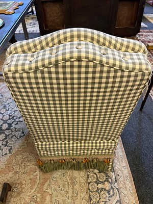 Lot 420 - A pair of side chairs by Kingcome