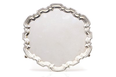 Lot 5 - A silver salver