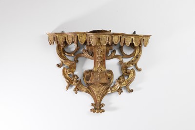 Lot 442 - A giltwood wall bracket