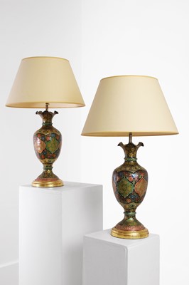 Lot 400 - A pair of papier mâché table lamps