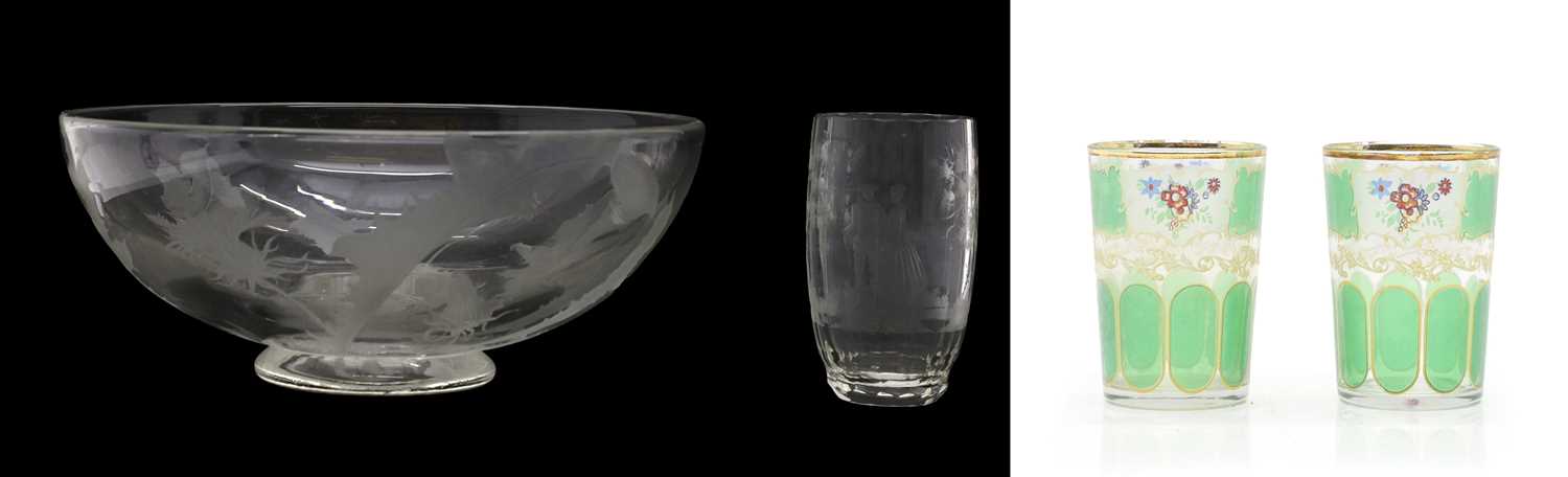 Lot 210A - An engraved glass bowl by Tracy Sheppard