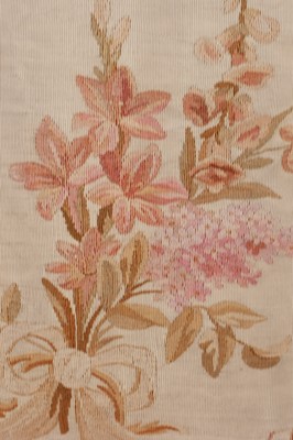 Lot 412 - A pair of wool and silk tapestry cushions